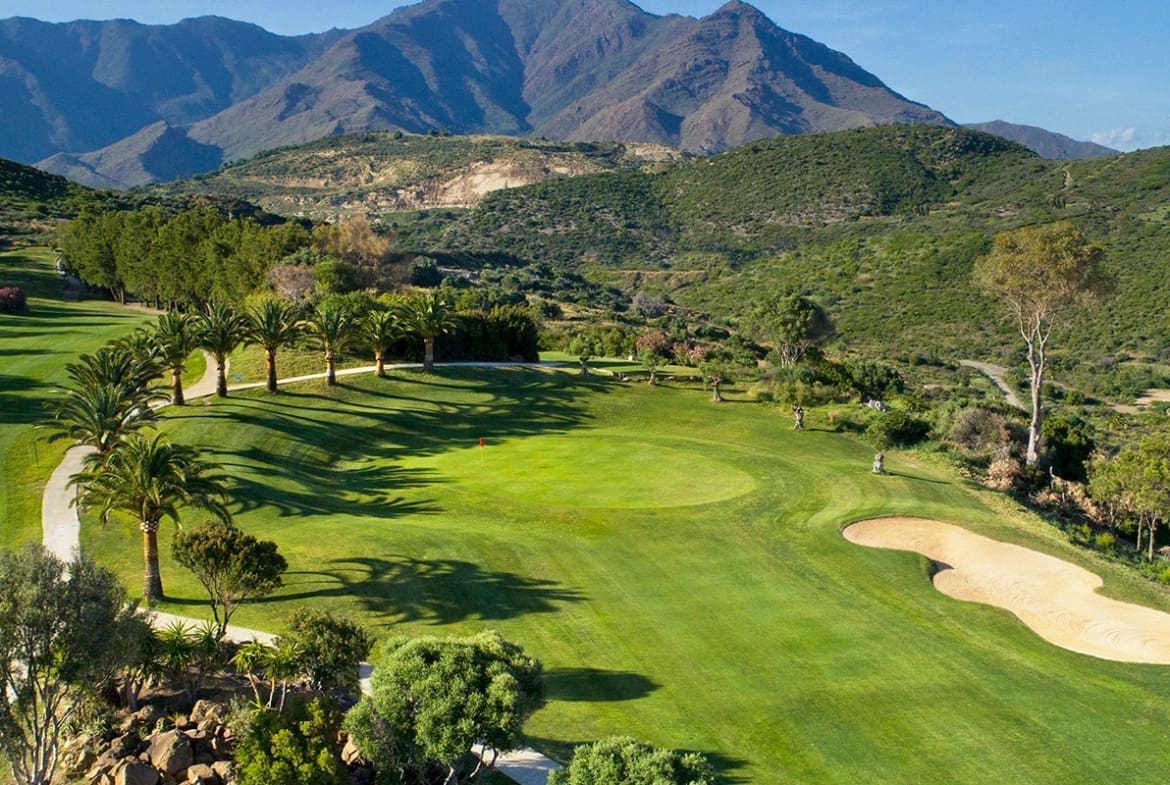 Aby Estepona: Apartments Near Estepona Golf