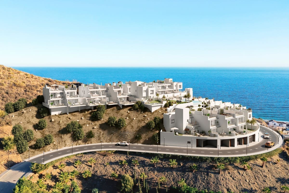 Newly built townhouse in Torrox Costa – MDR-1103