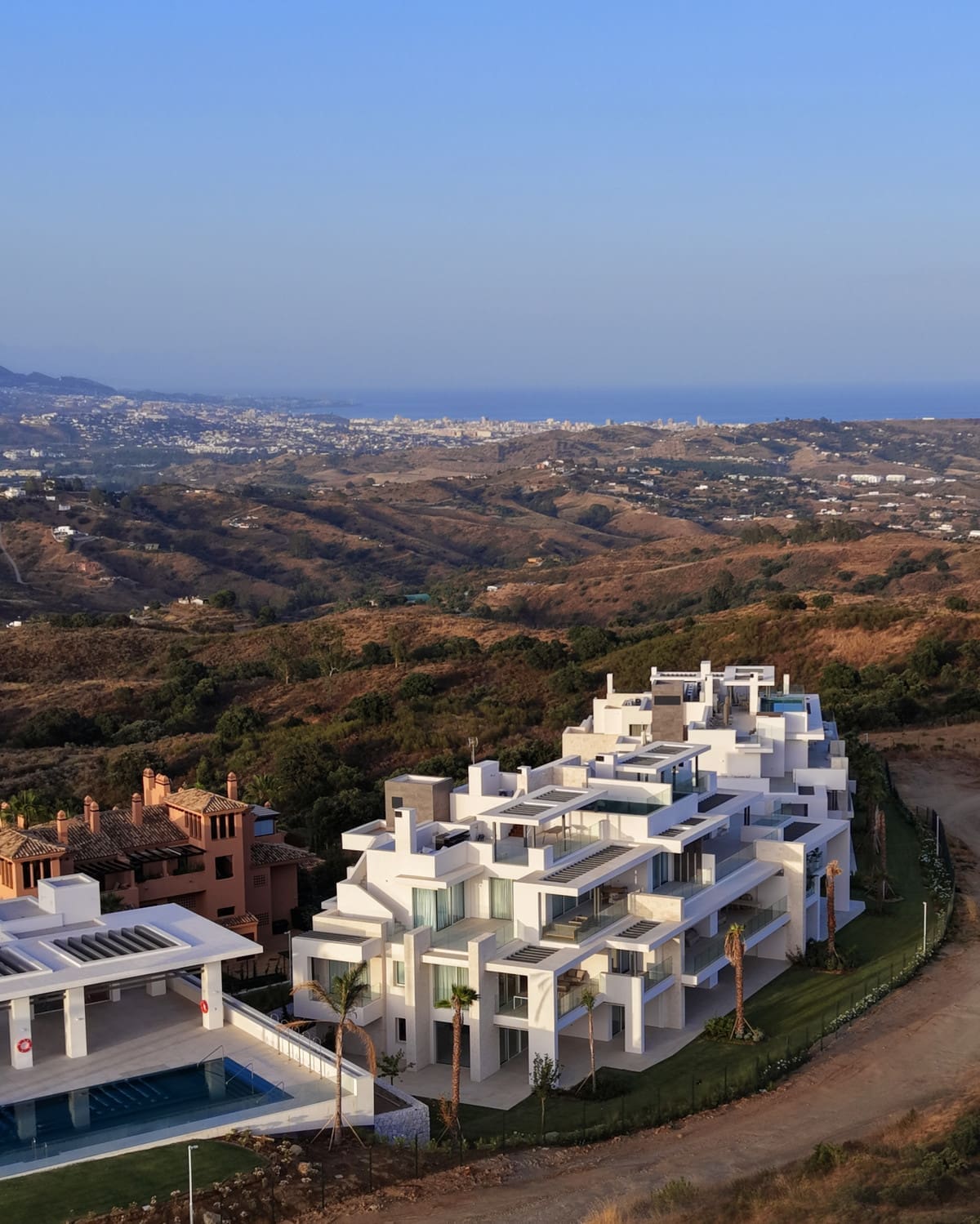 New-Construction Apartments in Ojén – MDR-1222