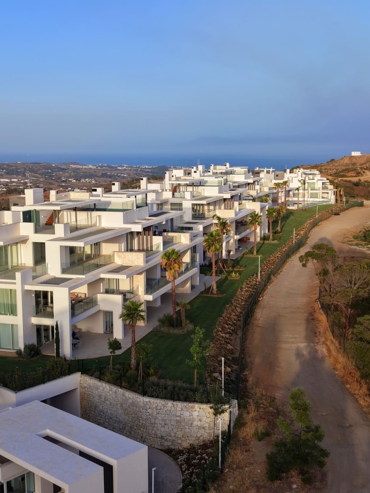 New-Construction Apartments in Ojén – MDR-1222