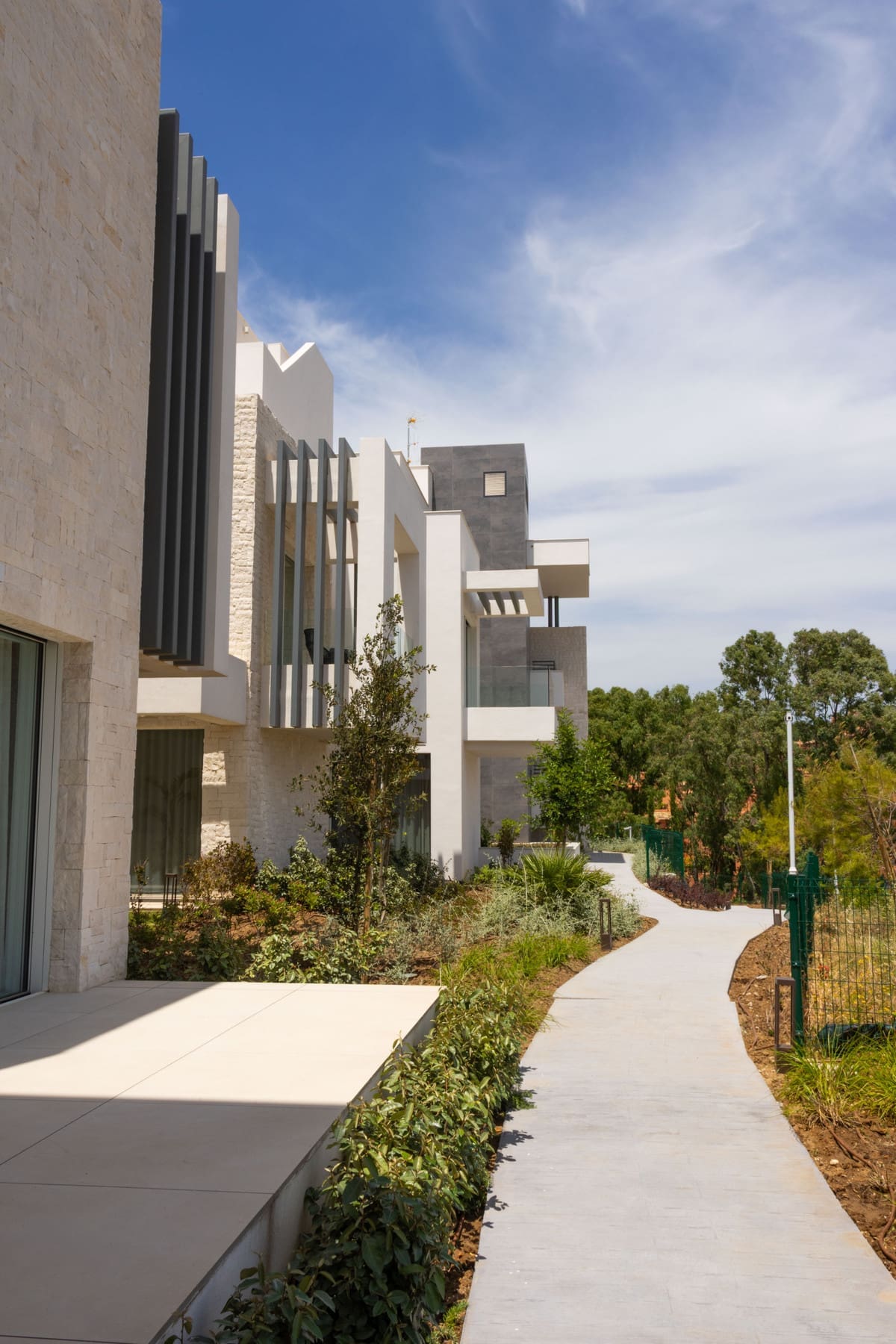 New-Construction Apartments in Ojén – MDR-1222