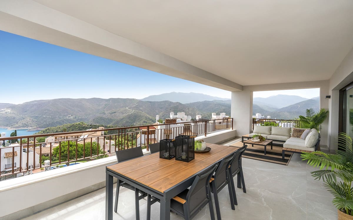 New-Construction Apartments in Istu00e1n – MDR-1074