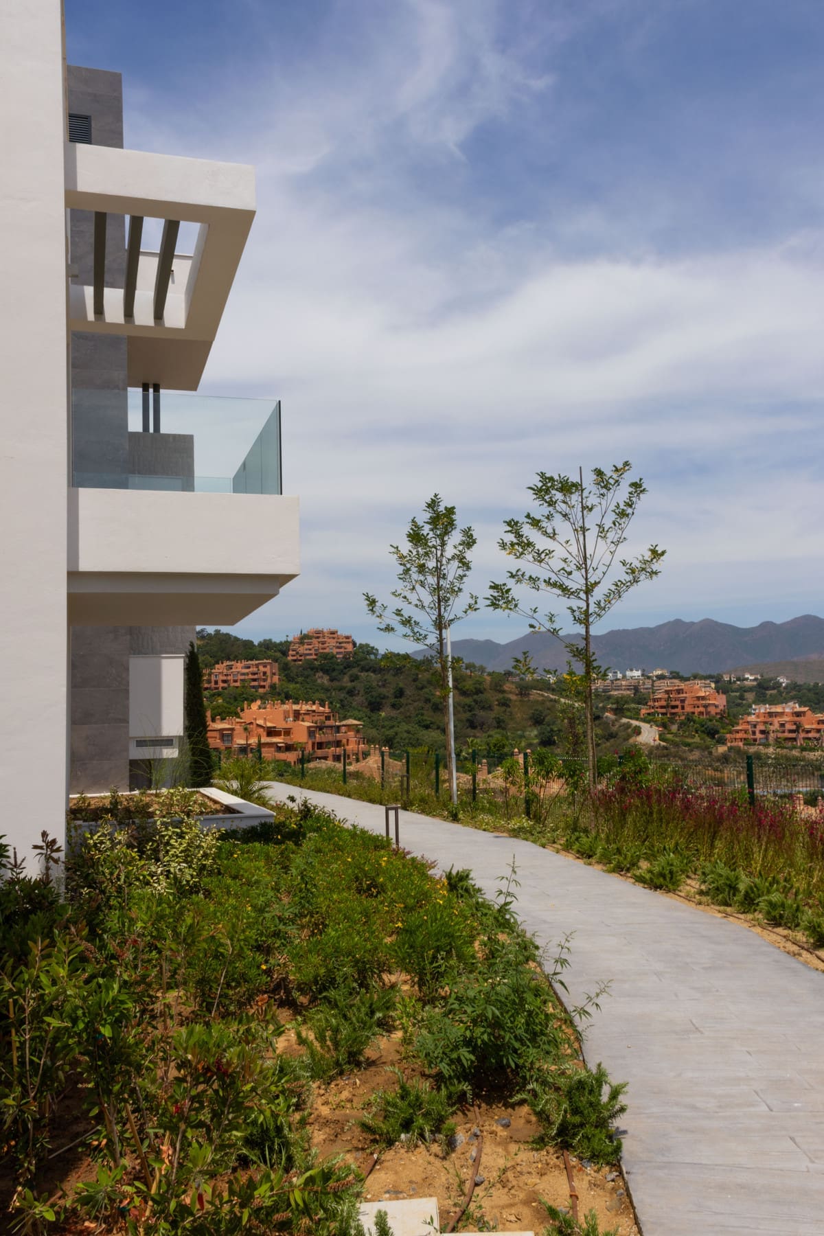 New-Construction Apartments in Ojén – MDR-1222