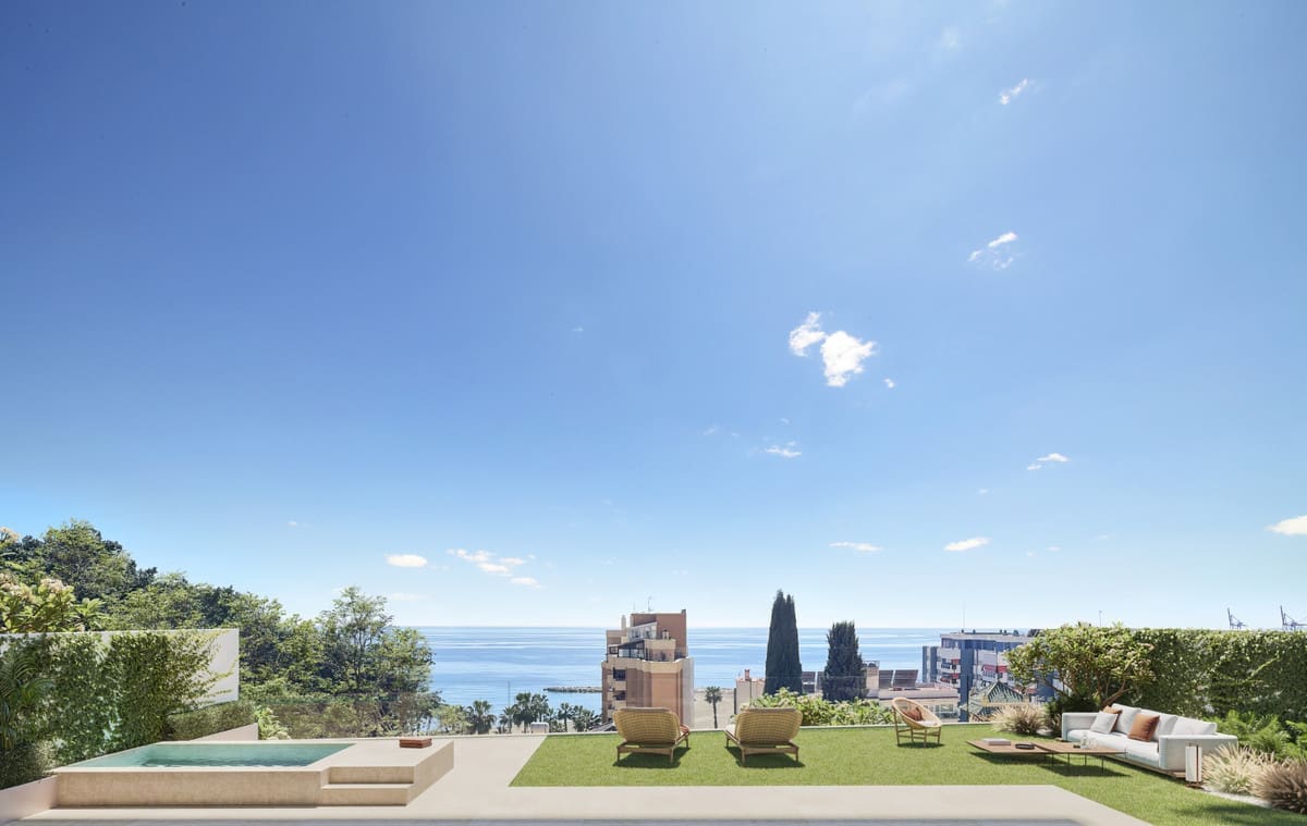 New Construction in Málaga Este – R5357992