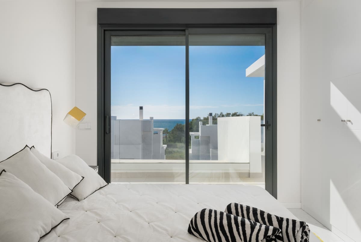 Nieuwbouwappartement op de bovenste verdieping in Estepona – MDR-1171