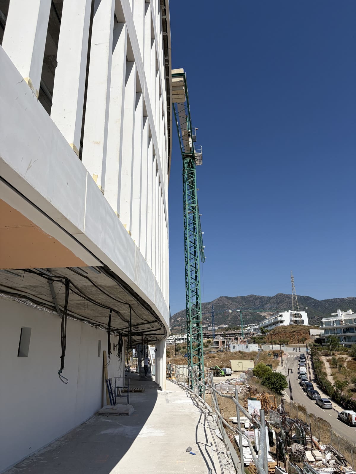 Nieuwbouwappartement op de tussenverdieping in Fuengirola – MDR-1208
