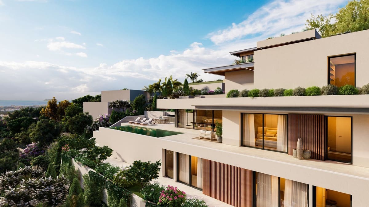 Newly Built Villa in Altos de los Monteros – MDR-1449