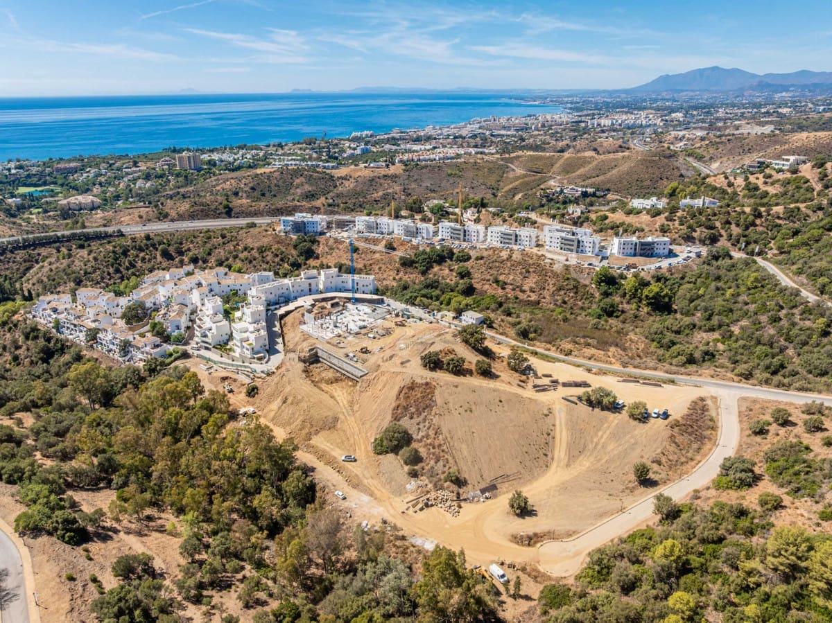 Nieuwbouwappartement op de tussenverdieping in Marbella – MDR-1126