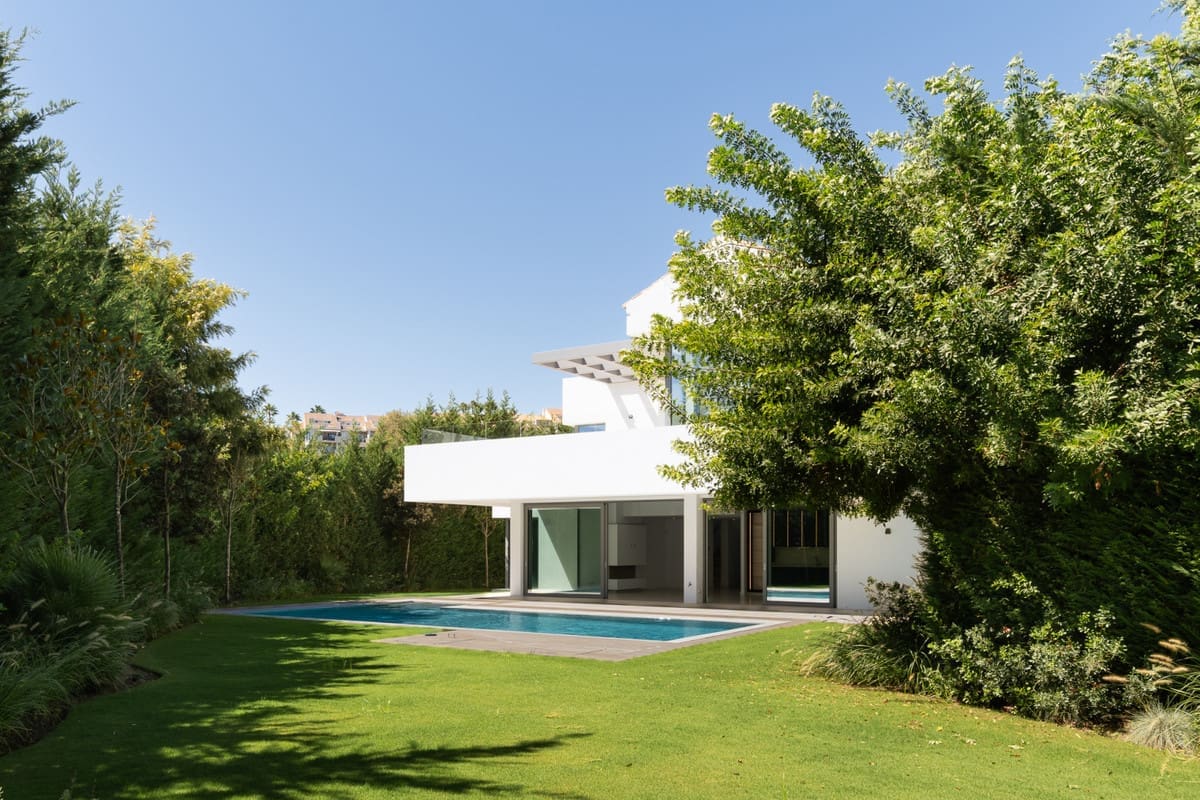 Nieuwbouwvilla in Estepona – MDR-1936